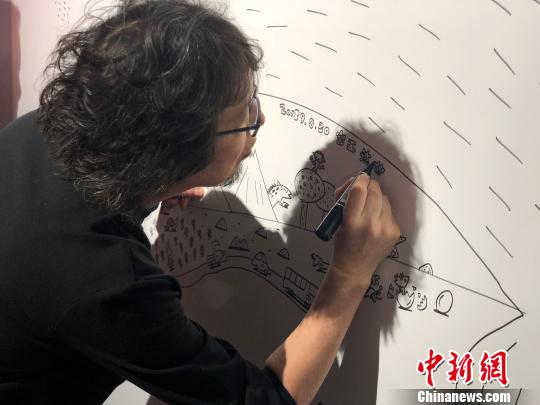 日本の絵本作家?宮西達也氏「絵本は子供だけのものではない」