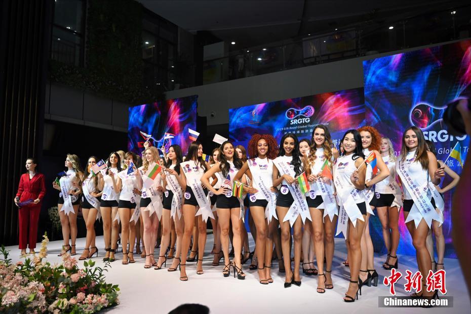 2019シルクロードミス?ツーリズム?ワールド世界大會(huì)出場(chǎng)者が中衛(wèi)観光PR