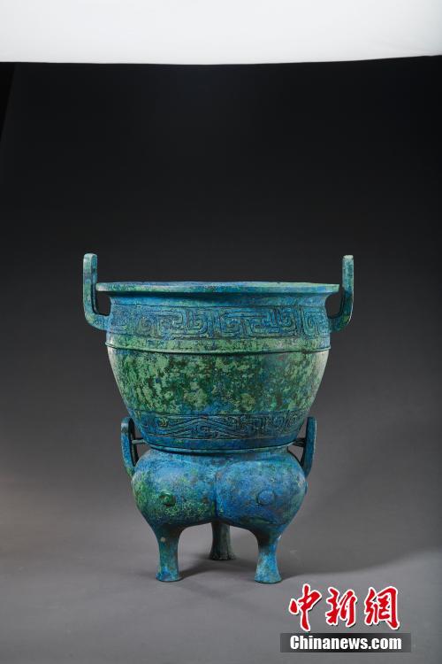 日本に流出した國家一級文化財「曾伯克父青銅組器」が中國に返還