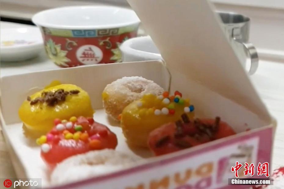 ムハマド?ハイリ?ムハンマド?ハシムさんのミニミニドーナツ（寫真著作権は東方ICが所有のため転載禁止）。