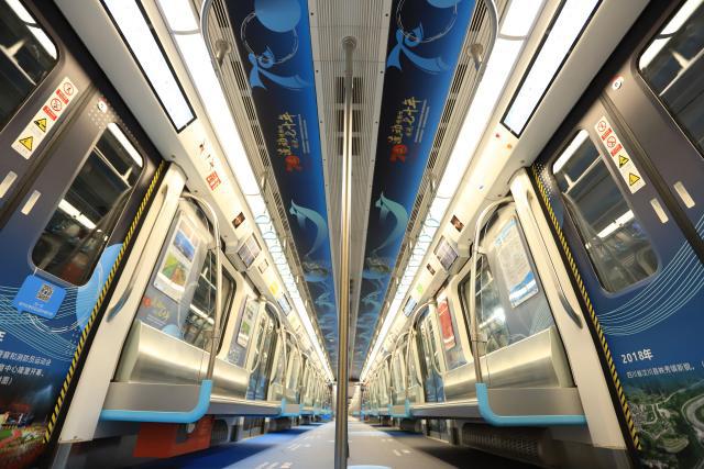 全國(guó)初の「動(dòng)く博物館」列車、中國(guó)の70年の変化を展示　成都