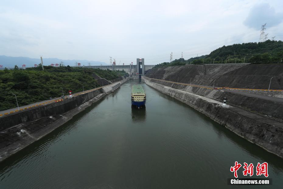 三峽シップリフトが試験運(yùn)用開始から3年　取扱量は約300萬トンに