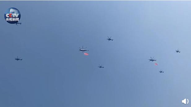 北京の空を飛翔する飛行機の數(shù)々がSNSを「占拠」　閲兵式演習