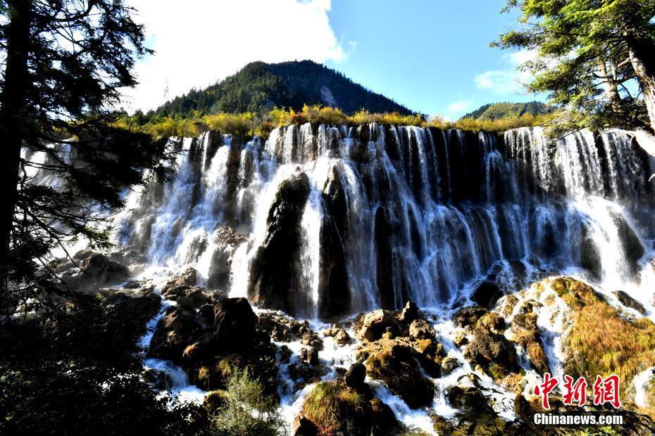 まるで「童話の世界」　九寨溝がまもなく開放再開　四川省