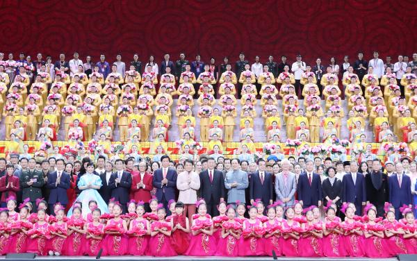 北京で中華人民共和國成立70周年を祝う大型蕓術(shù)公演
