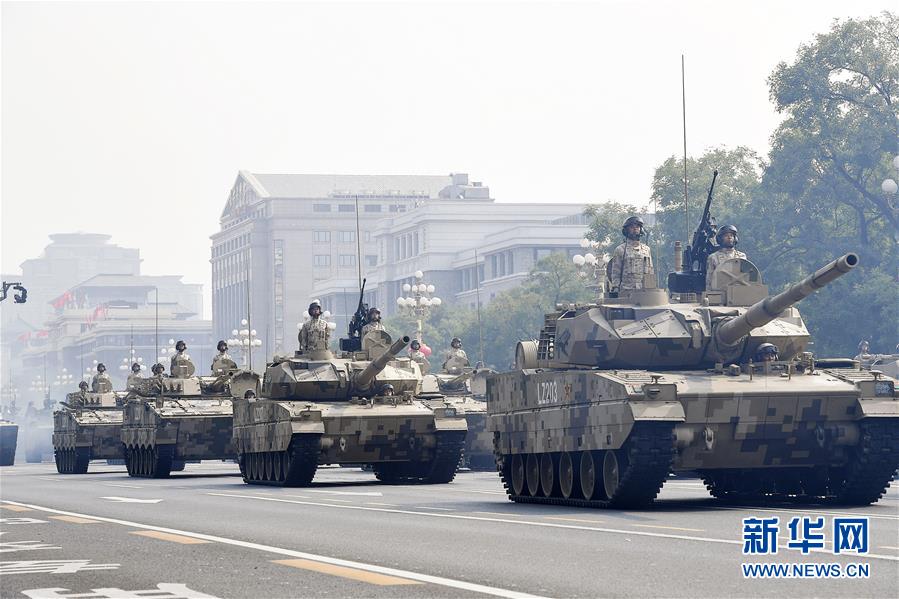 新中國(guó)成立70周年軍事パレードで公開(kāi)された兵器?裝備