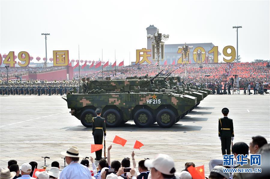 新中國(guó)成立70周年軍事パレードで公開(kāi)された兵器?裝備