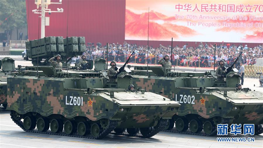 新中國(guó)成立70周年軍事パレードで公開(kāi)された兵器?裝備