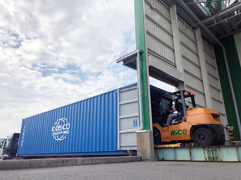 3日で上海に到著！中遠海運集団が日本からの輸入博出展品を輸送