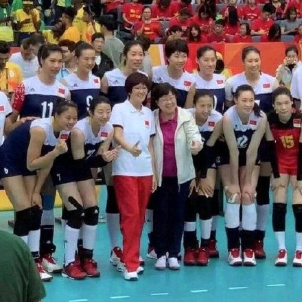 コン?リー演じる中國(guó)女子バレーの郎平監(jiān)督の再現(xiàn)度に驚きの聲　映畫「中國(guó)女排」