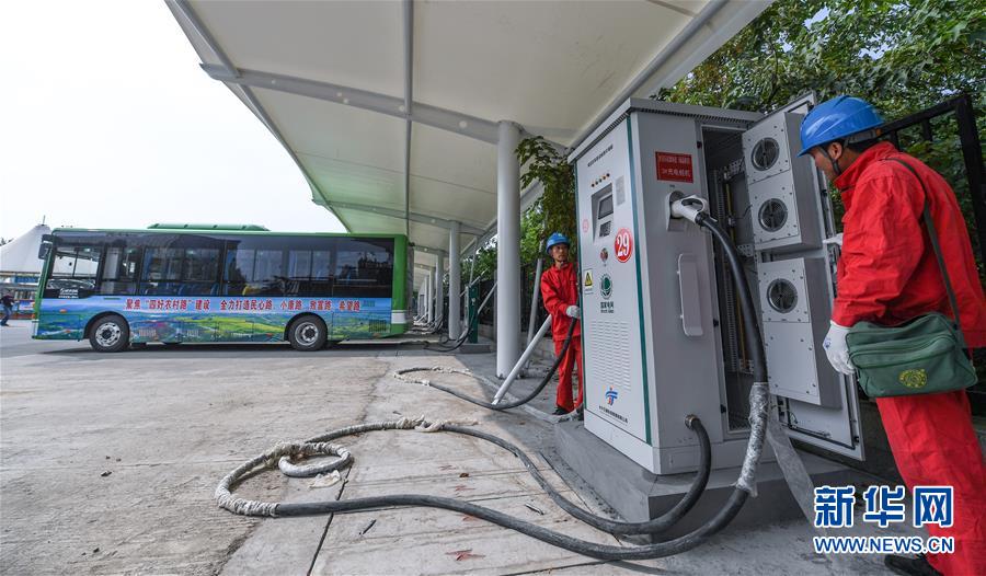 浙江省長(zhǎng)興県、都市部?農(nóng)村部間の路線バスがすべてEV車に