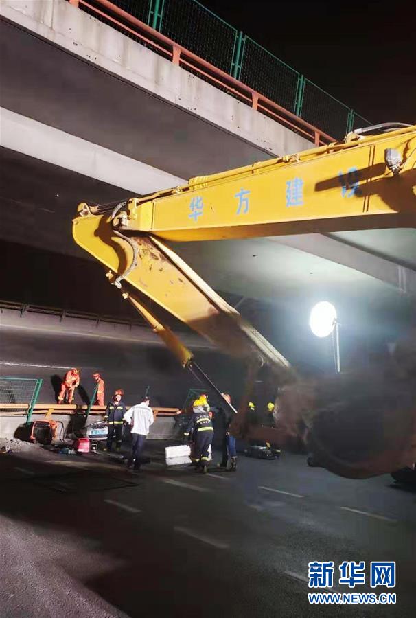 無錫の高架橋崩落事故で3人死亡、2人負(fù)傷 原因は車両の過積載か？