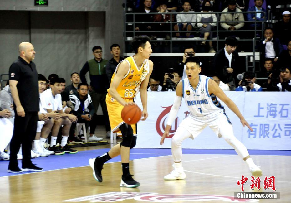 林書豪がCBAに初登場！試合で最多の40得點決める　青海省