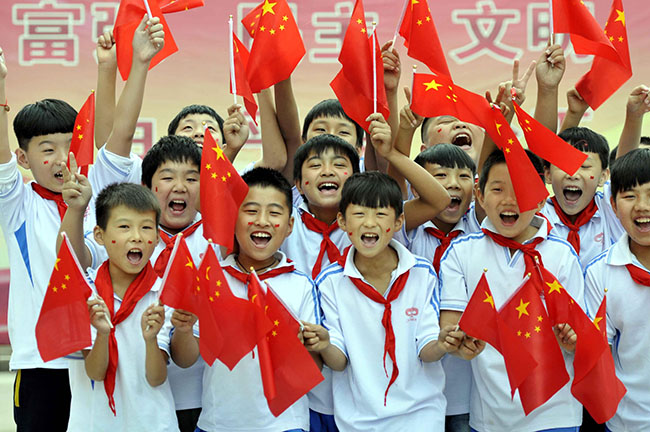 「中國紅」商品が爆発的売れ行き　購買層の中心は若者