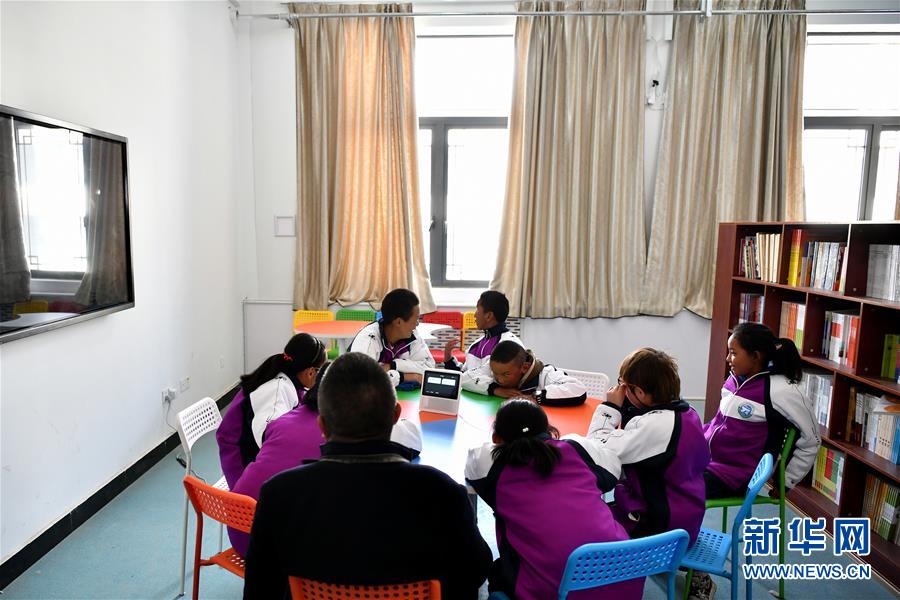 AI技術(shù)、視覚障害の學(xué)生の暮らしをサポート