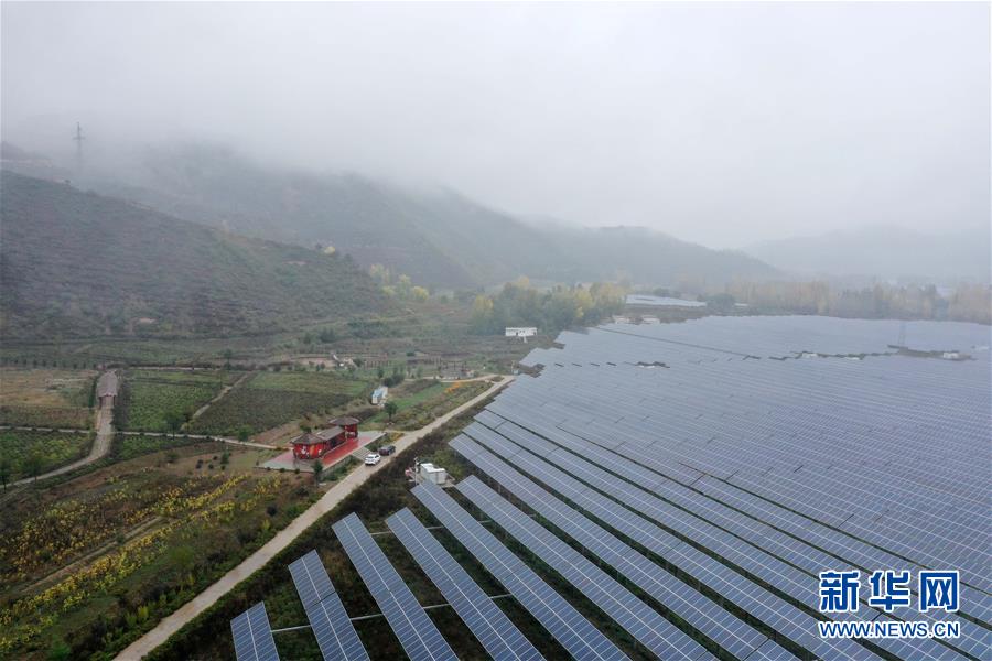 山西省吉県、太陽光発電で増収を?qū)g現(xiàn)