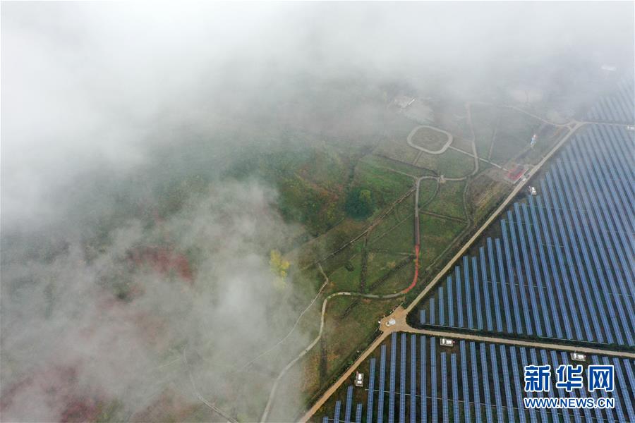 山西省吉県、太陽光発電で増収を?qū)g現(xiàn)