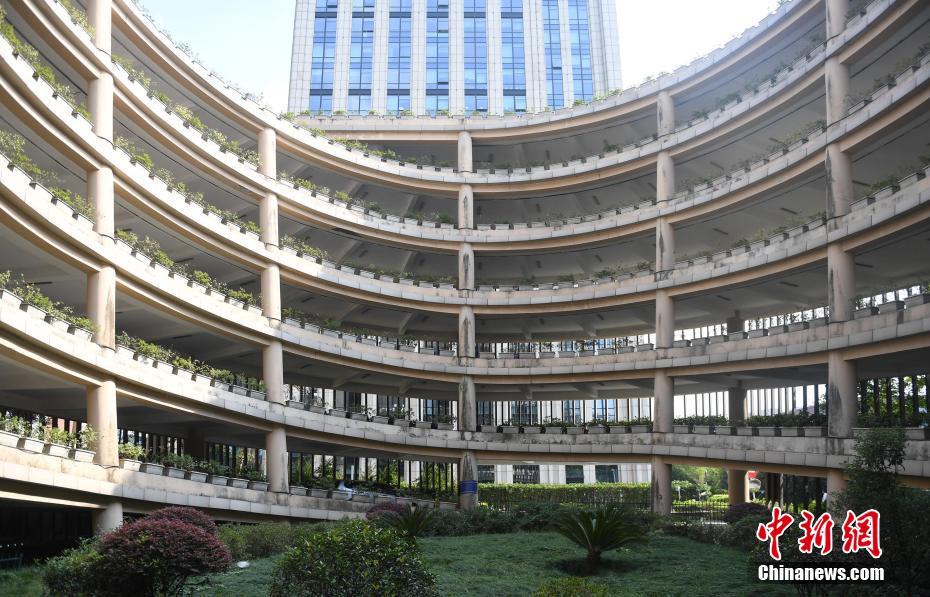 グルグルと6回巡ってたどり著く屋上駐車場(chǎng)が話題に　浙江省杭州