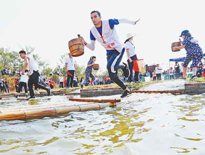 農(nóng)作業(yè)とスポーツが合體、楽しさ満點の「農(nóng)耕フィットネス」招待試合
