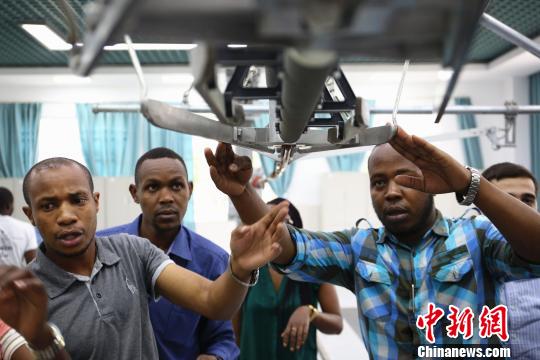 各國の鉄道関係者が中國の高速鉄道カリキュラムを視察　広西