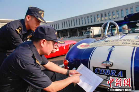 大陸部を訪れる香港のマイカー旅行客からの人気高まる港珠澳大橋