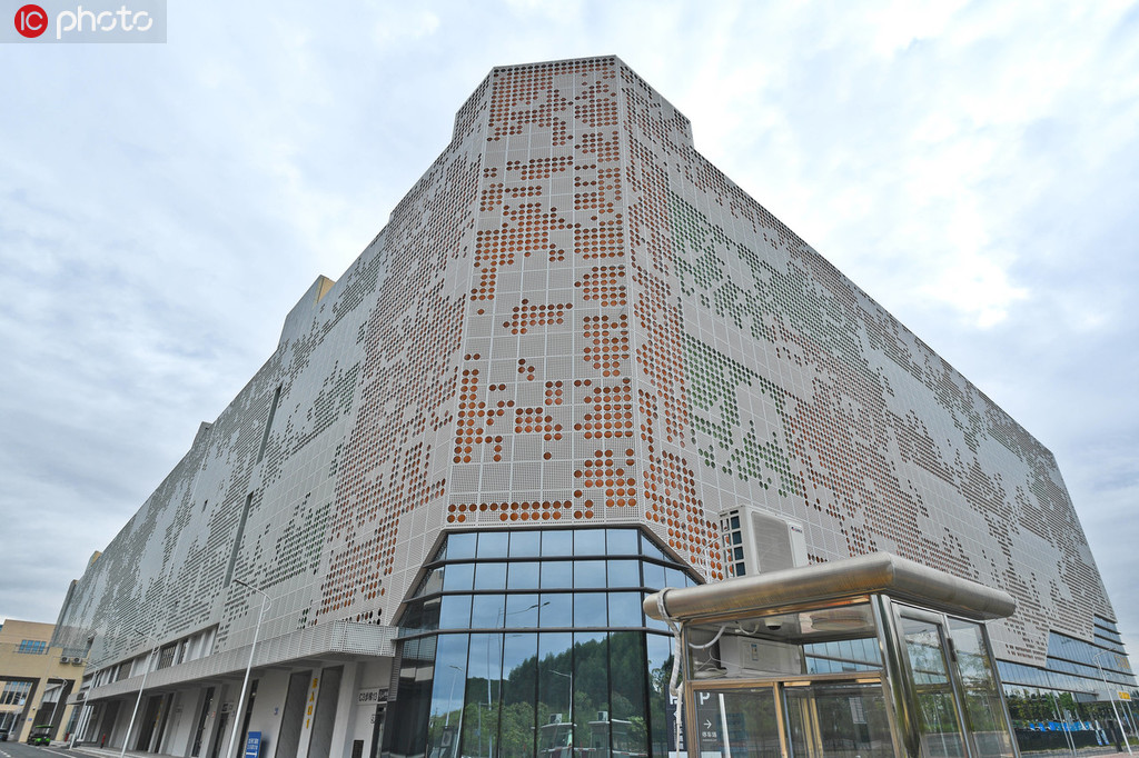 集合體恐怖癥の人には無理？弾丸の穴だらけに見えるビル　広西?南寧市