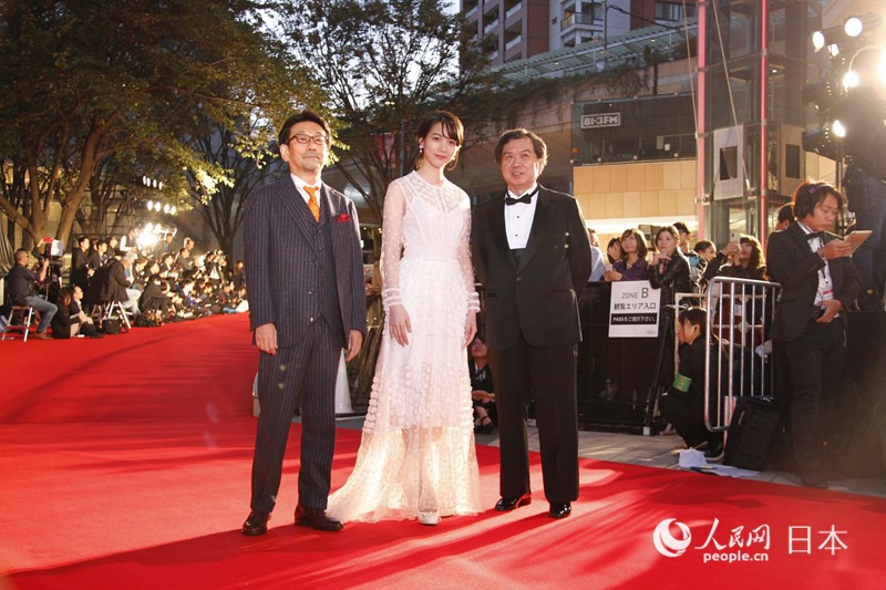 第32回東京國際映畫祭が開幕 中日の映畫人がレッドカーペットに登場