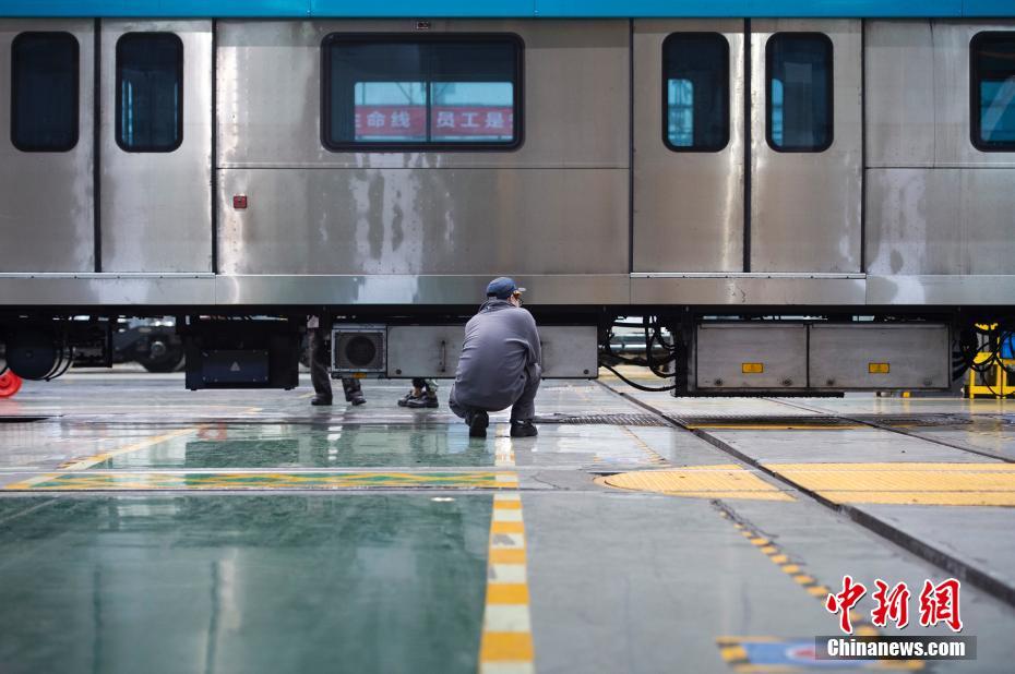 京港地鉄公司の鉄道車両整備工場に潛入！
