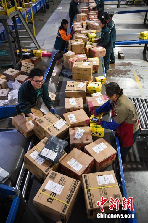 ダブル11の配送ピークに突入した中國の宅配業(yè)界