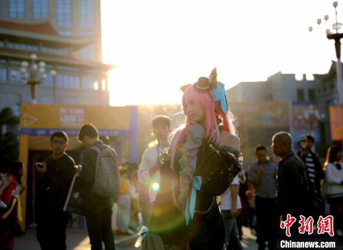 「二次元」ワールド全開(kāi)！廈門(mén)國(guó)際アニメマンガフェスティバル