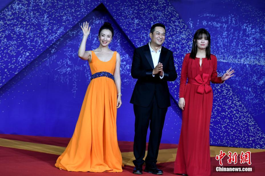 第28回金鶏百花映畫祭が閉幕 レッドカーペットで「美」を競(jìng)う女優(yōu)たち