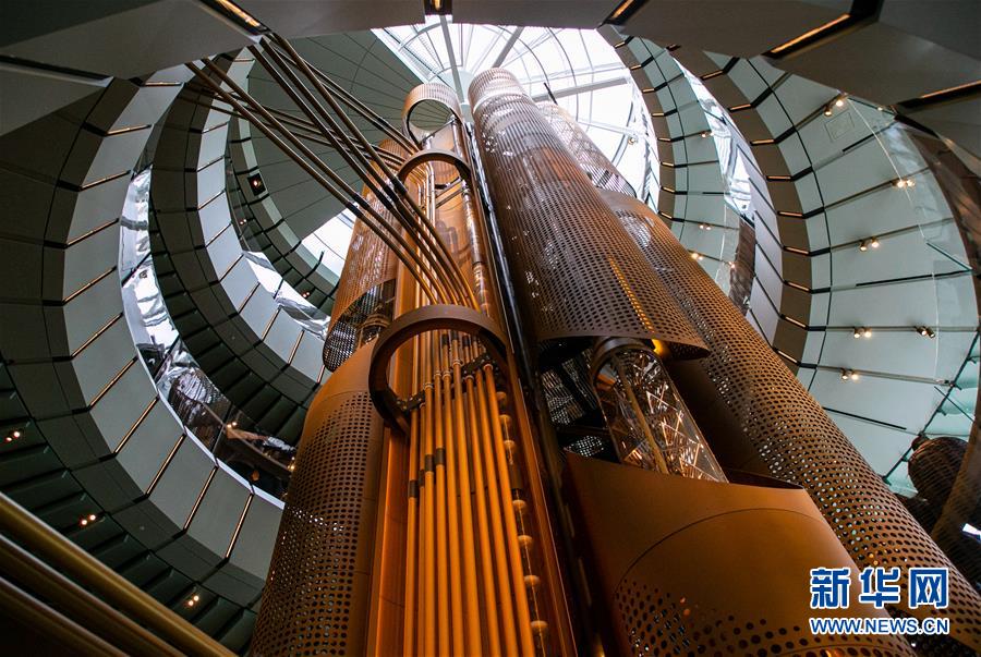 シカゴに世界最大のスターバックス店を訪ねて　米國(guó)