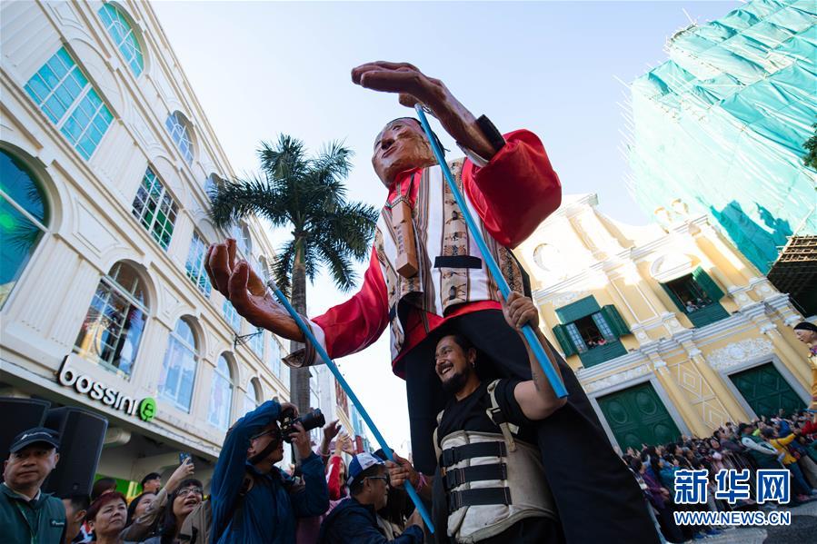 祖國復(fù)帰20周年を祝う「2019マカオ?インターナショナル?パレード」