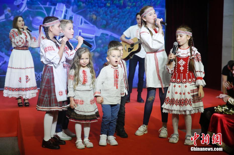 第9回外交官ファッションコンテストが北京で開催