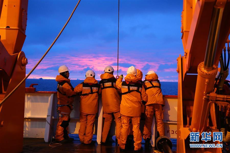中國の科學(xué)観測における重要機(jī)器、南極海に登場
