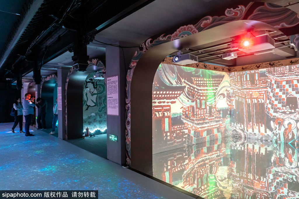 沒入型體験で敦煌感じる「敦煌秘境―宋潮VRインタラクティブ展」　上海