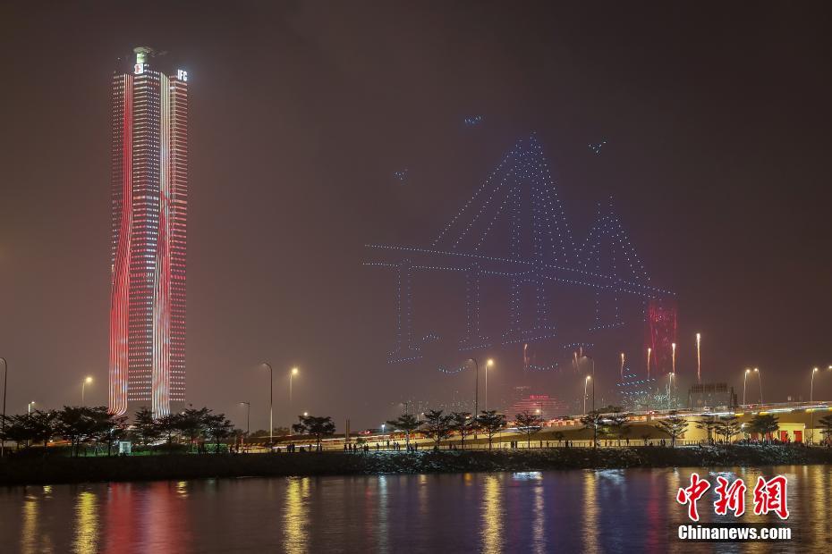 マカオ地區(qū)祖國復(fù)帰20周年を祝う花火大會、珠海市と初の合同開催