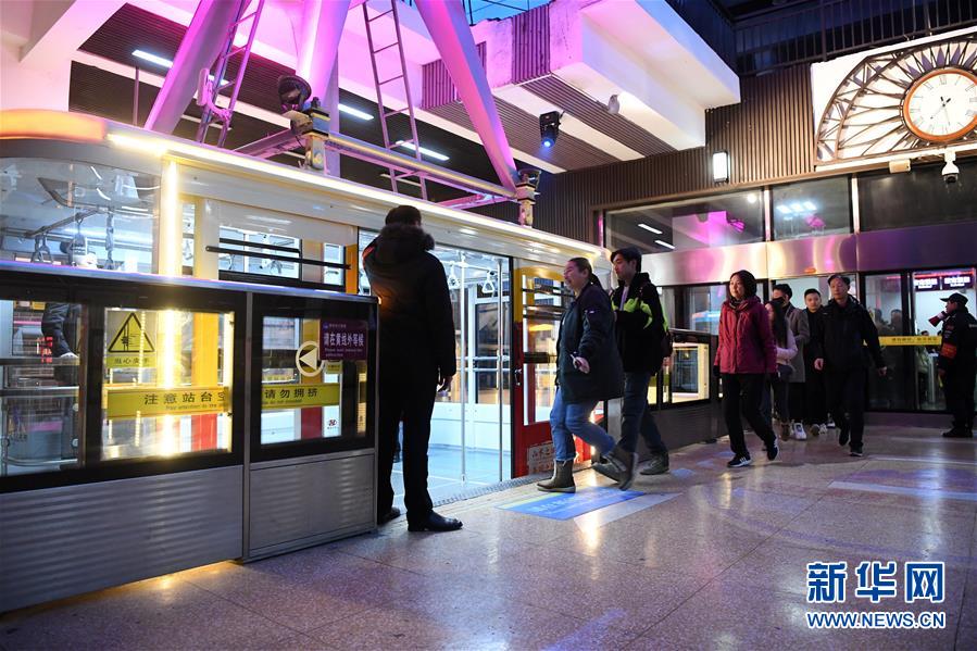 重慶の「長(zhǎng)江ロープウェイ」がリニューアルオープン