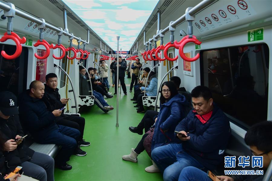 「地下鉄時(shí)代」迎えた內(nèi)モンゴル