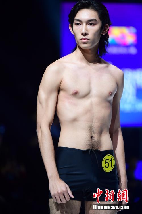 第4回中國大學(xué)生ファッションモデルコンテスト決勝大會(huì)が深センで開催