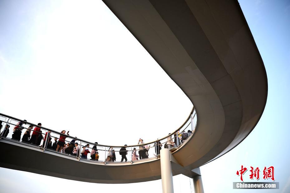 アモイに山と海を結(jié)ぶ全長23キロの遊歩道が開通　福建省