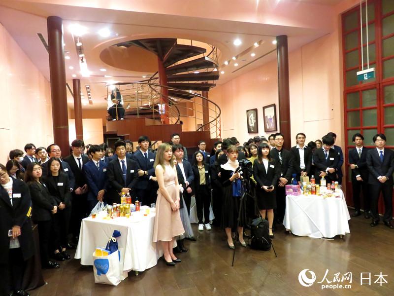 在日中國(guó)人留學(xué)生が新年祝うパーティー「祖國(guó)と共に奔走する私」を東京で開(kāi)催