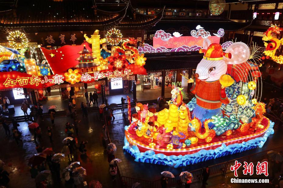 AIの合図で豫園ランタン祭りに點(diǎn)燈　上海