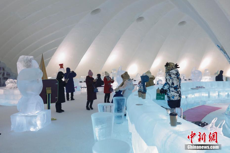 氷の部屋で熱々の鍋！ハルビンで「氷屋火鍋」が人気　黒竜江省