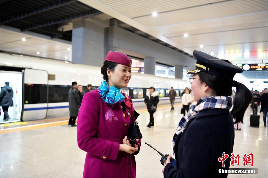 「95後」列車(chē)長(zhǎng)の「春運(yùn)」初日に密著