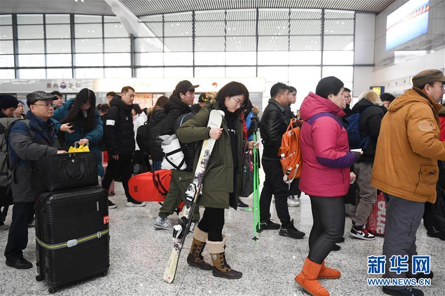 高速鉄道に乗ってスキーに行こう！