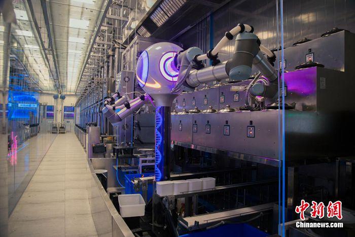 完全にシステム化されたロボットレストラン、広東省広州市でオープン