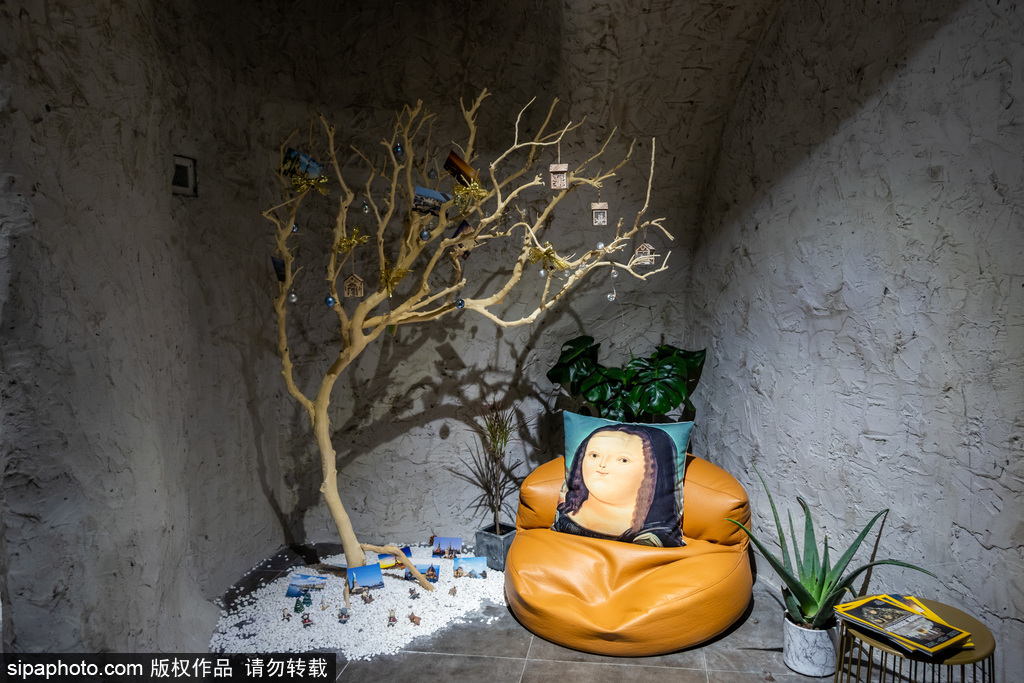 ショッピングセンターに洞窟？上海に青海省発のユニークな書店がオープン