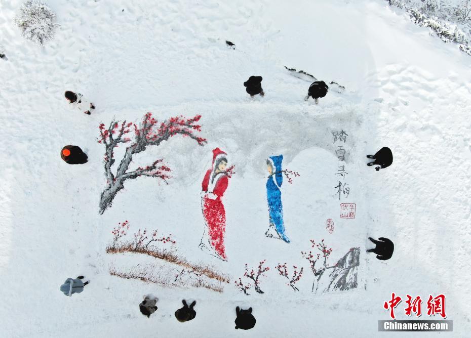 雪原に描かれた「雪の中、梅を探す」　河南省洛陽