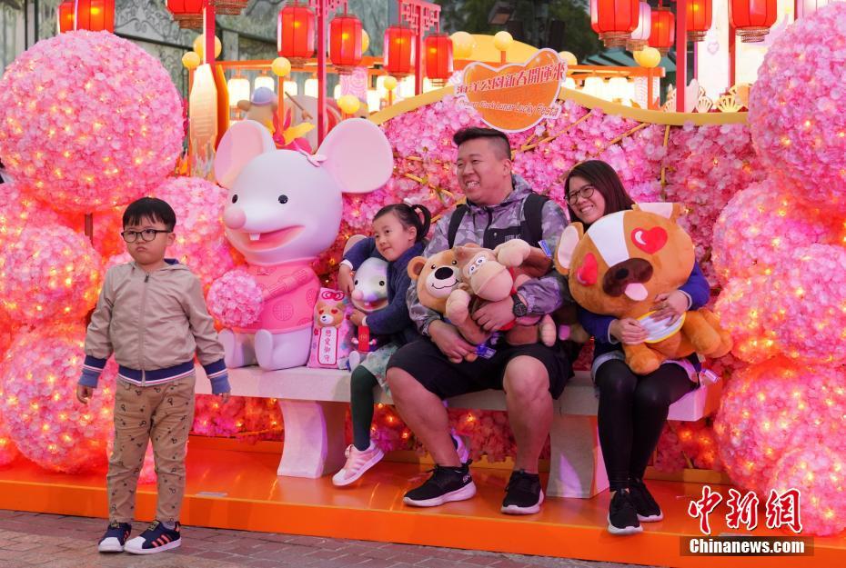 カピバラも登場！香港オーシャンパークが鼠年祝う飾り付け